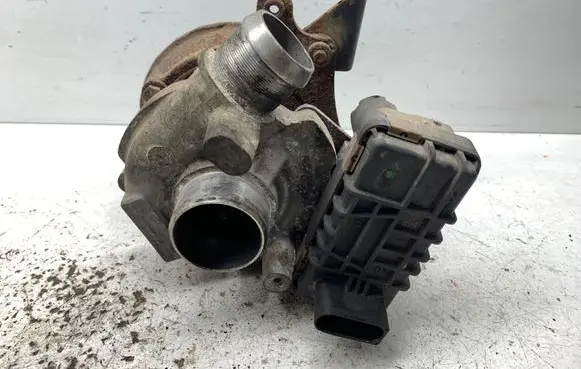 Jaguar S-Type Turbo 4R8Q6K682BL 2642213