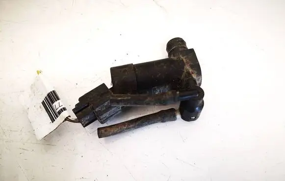 Ford Focus C-MAX Windscreen/windshield washer pump 1s7117k624fe
