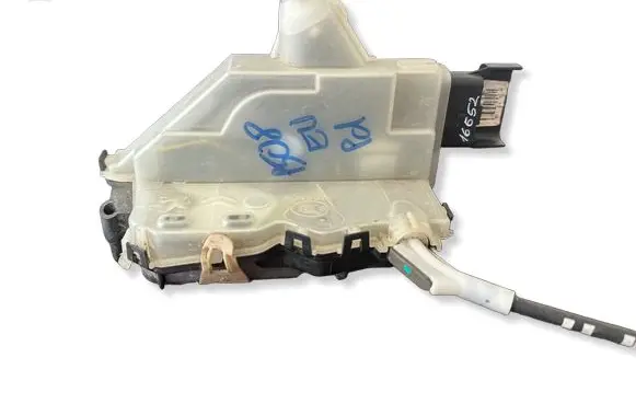 Peugeot 508 Front door lock LHD