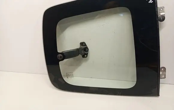 Isuzu D-Max Rear door window glass 43R002086