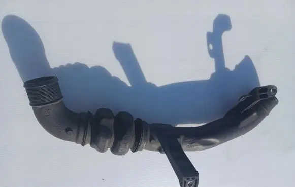 Ford Mondeo MK V Intercooler hose/pipe DS736C646DJ
