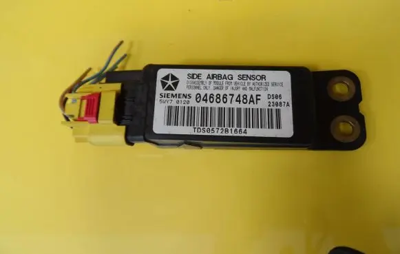 Chrysler Voyager Airbag deployment crash/impact sensor 04686748AF