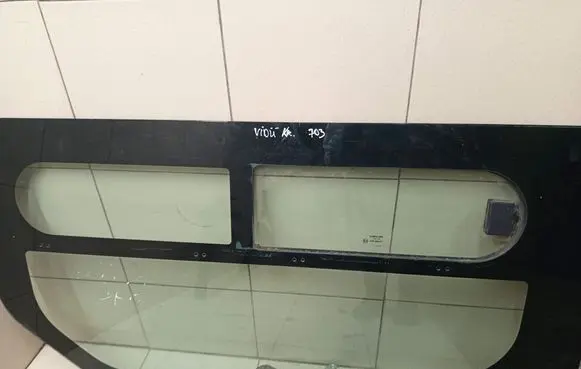 Opel Vivaro Sliding door window/glass 43R000470