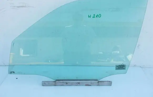 Mercedes-Benz E W210 Sliding door window/glass L210SZYBA