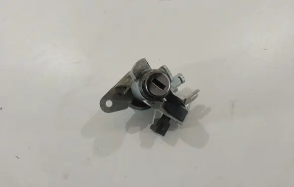 Audi A6 S6 C6 4F Loading door lock 107827573BD
