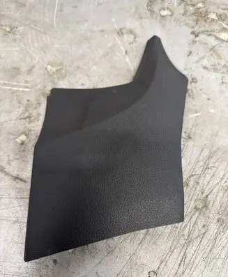Renault Master III Front sill trim cover 682112965r