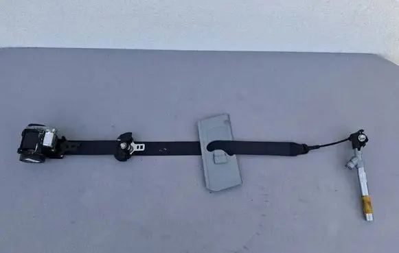 Mitsubishi ASX Front seatbelt 604675800A