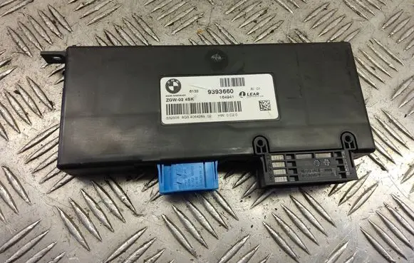 BMW 5 F10 F11 Gateway control module 9393660