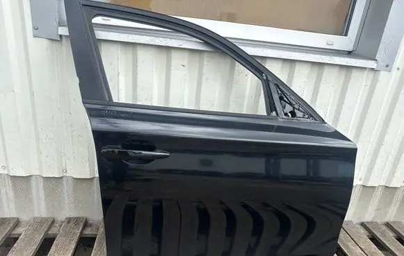 BMW 1 E81 E87 Front door