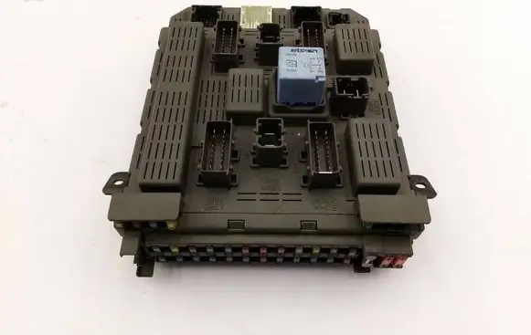 Peugeot 607 Fuse box set 9645585580