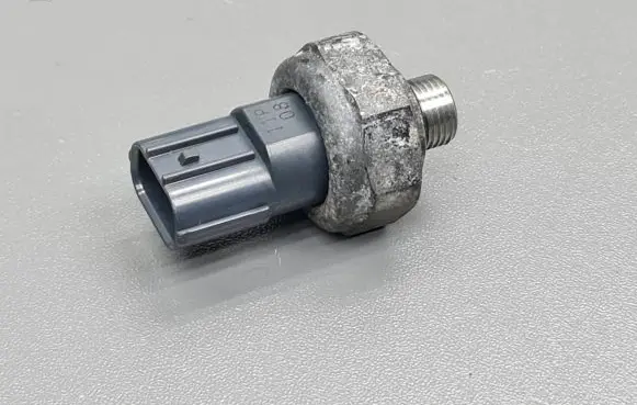 Honda Accord Air conditioning (A/C) pressure sensor 