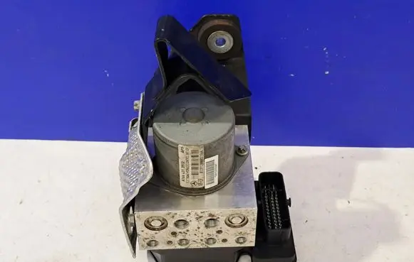 Mercedes-Benz GL X166 ABS Pump A1664313912