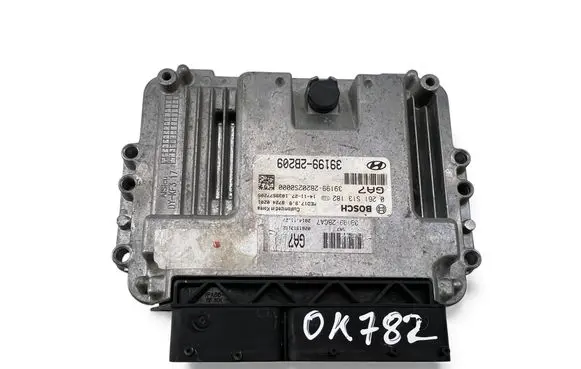 Hyundai i30 Engine control unit/module ECU 391992B209 0261S13182