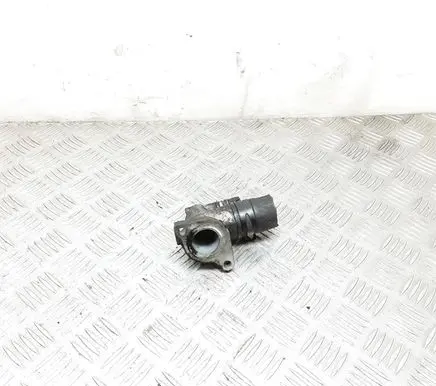 Subaru Legacy Thermostat/thermostat housing