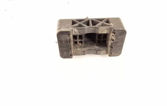 Mercedes-Benz C W205 Jacking socket point 2046920028 A2046920028