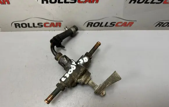 Fuel distributor