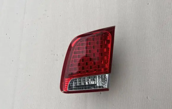 KIA Sorento Tailgate rear/tail lights 924062P02
