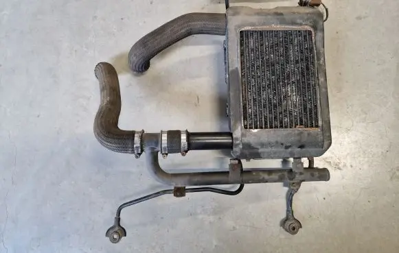 Mitsubishi Pajero Sport I Intercooler air channel guide 