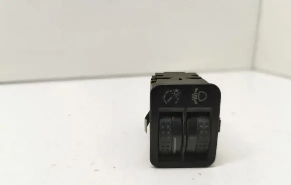 Volkswagen Golf IV Headlight level height control switch 1J0941333A