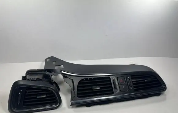 Renault Kadjar Dashboard side air vent grill/cover trim 687509788R