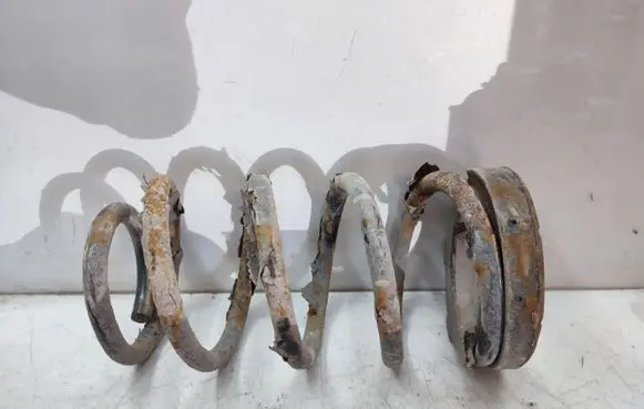 KIA Sorento Rear coil spring
