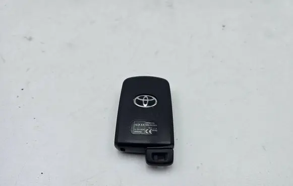 Toyota Auris E180 Ignition key/card MR63022011 TA2011418