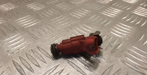 Fuel injector