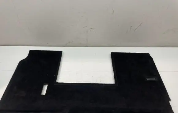 Trunk/boot floor carpet liner