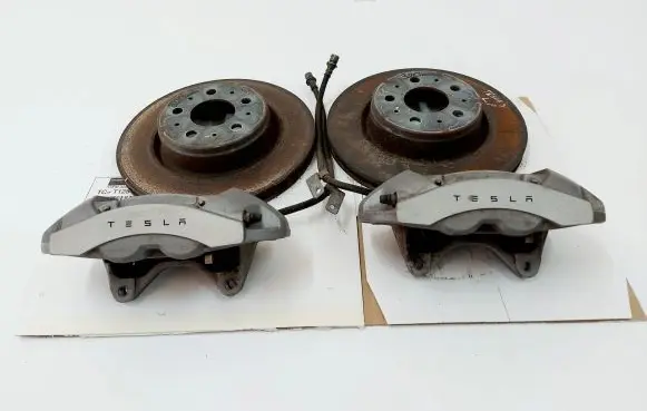 Tesla Model 3 Front brake disc 1044621-00-E