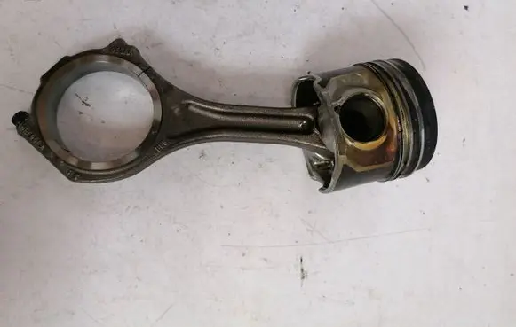 Volkswagen Phaeton Piston 