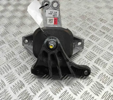KIA Sportage Engine mount bracket 21810N9510