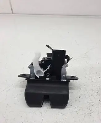 Loading door lock