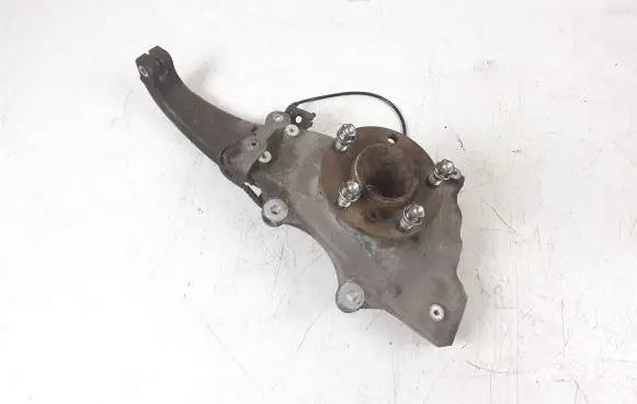 BMW 5 F10 F11 Front wheel hub