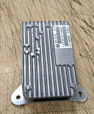 BMW 5 GT F07 Air suspension control unit module (rear) 679743901 6797439