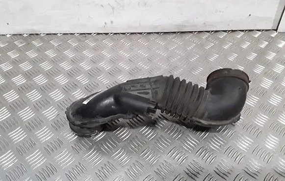 BMW X1 E84 Air intake hose/pipe 781013506