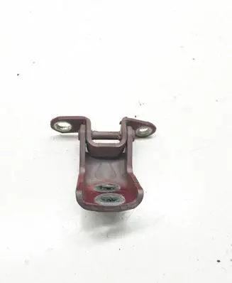 Nissan Qashqai Front door upper hinge