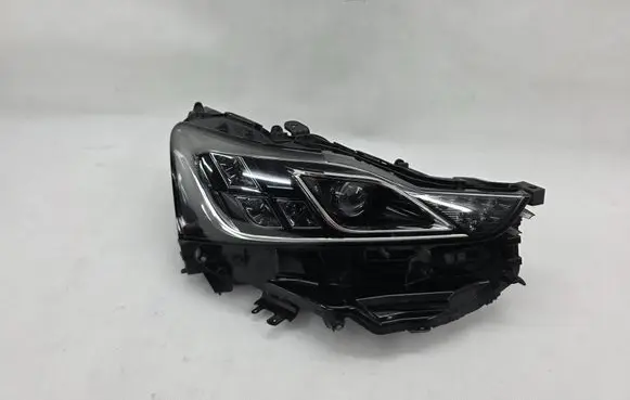 Lexus IS III XE30 Headlight/headlamp KOITO53101
