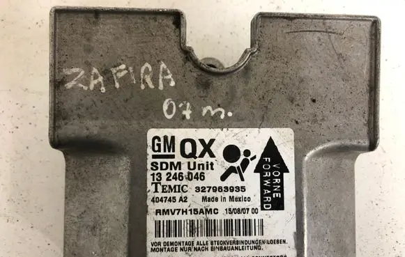 Opel Zafira B Airbag control unit/module 13246D46 327963935