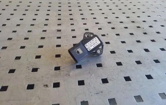 Volkswagen Eos Air pressure sensor 038906051C 0281002401