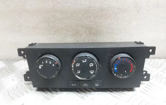 Chevrolet Captiva Climate control unit 96820197