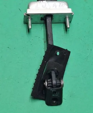 Ford Kuga I Rear door check strap stopper 