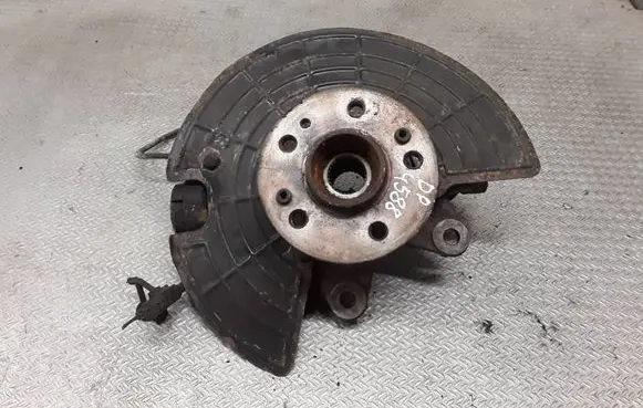 Mercedes-Benz ML W163 Front wheel hub spindle knuckle