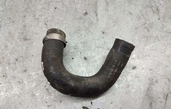 Volvo S60 Engine coolant pipe/hose