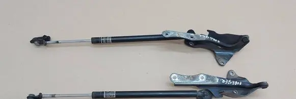 Subaru Forester SH Engine bonnet/hood hinges 