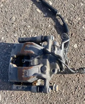 Volkswagen Crafter Rear brake caliper L66840