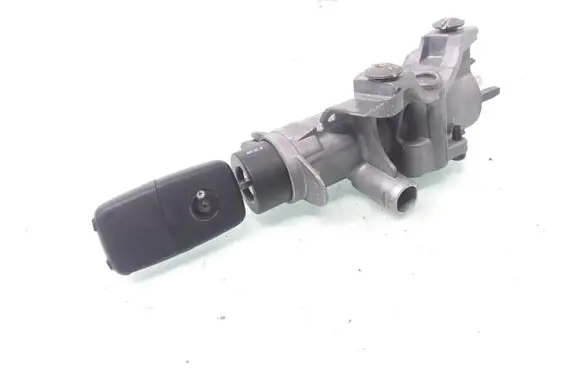 Volkswagen PASSAT B5.5 Ignition lock 4B0905851B