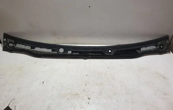 Renault Captur Wiper trim 