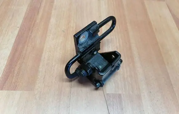 Seat Altea Rear door lower hinge 6Q4833411A 1P0833411A