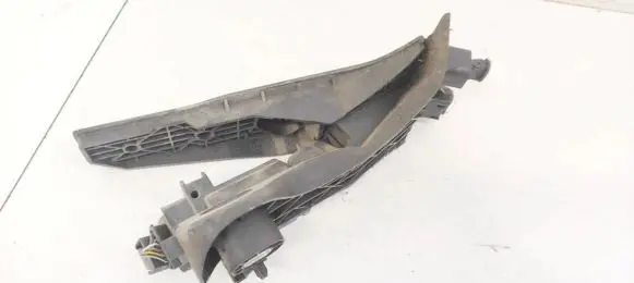 Volkswagen Golf V Accelerator throttle pedal 1K1721503P