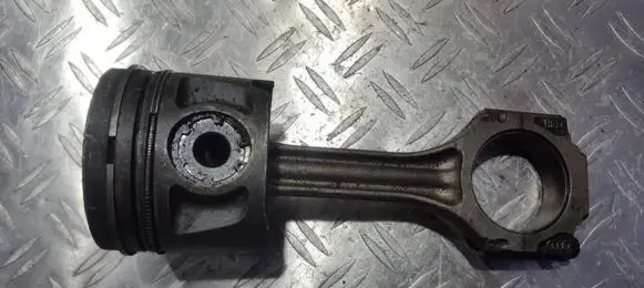 Volkswagen Sharan Piston with connecting rod 028h